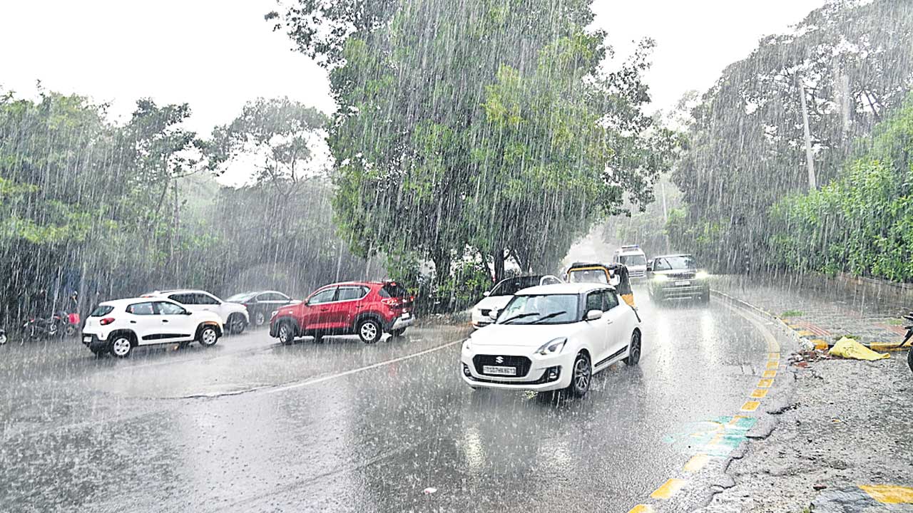 సిటీలో మోస్తరు వాన