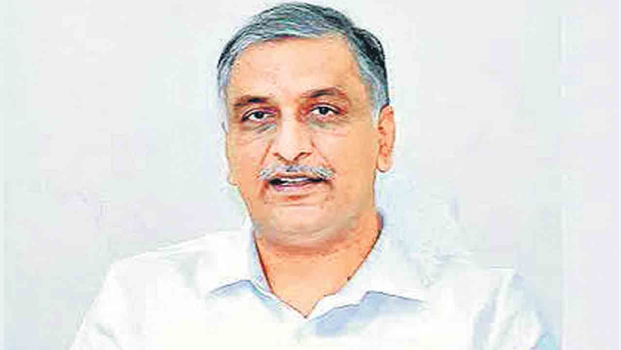 జాబ్‌ నోటిఫికేషన్లు నిల్‌ లికర్‌ నోటిఫికేషన్లు ఫుల్‌ !