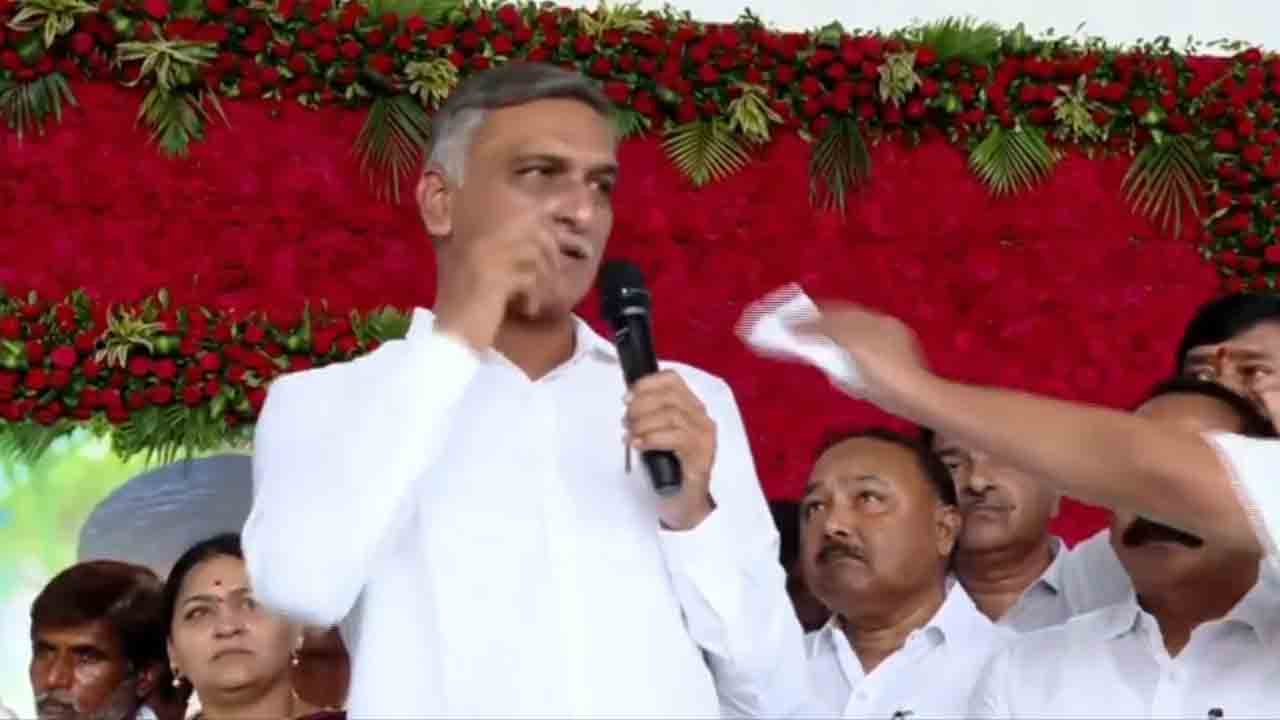 Harish Rao | నేను డీసీఎంపై నుంచి కిందపడకుండా కాపాడింది పెద్ది సుదర్శన్‌ రెడ్డి.. హరీశ్ రావు భావోద్వేగం