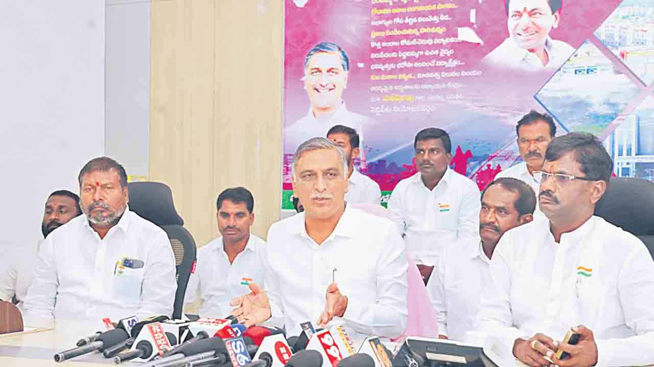 రాజకీయ విమర్శలకే రేవంత్‌ పరిమితం