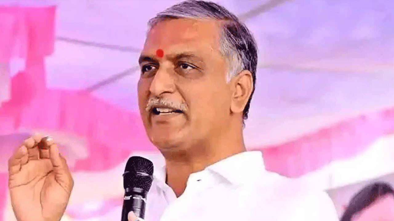 Harish Rao | ప్ర‌భుత్వ భూముల‌ను ప్రైవేట్ వ్య‌క్తుల‌కు ధారాద‌త్తం చేయ‌డం ఆపాలి.. సీఎంకు హ‌రీశ్‌రావు లేఖ‌
