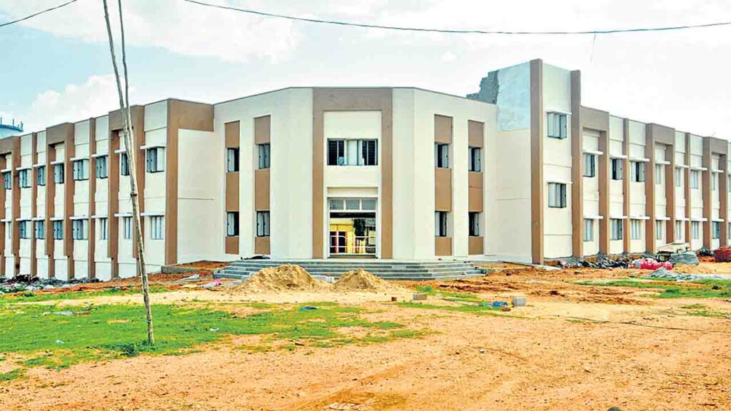 Hakimpet | ఎమ్మెల్యేగా స్థలమిచ్చి.. సీఎంగా గుంజేసి.. హకీంపేట అక్రమాల్లో రేవంత్‌రెడ్డికీ మరక!!