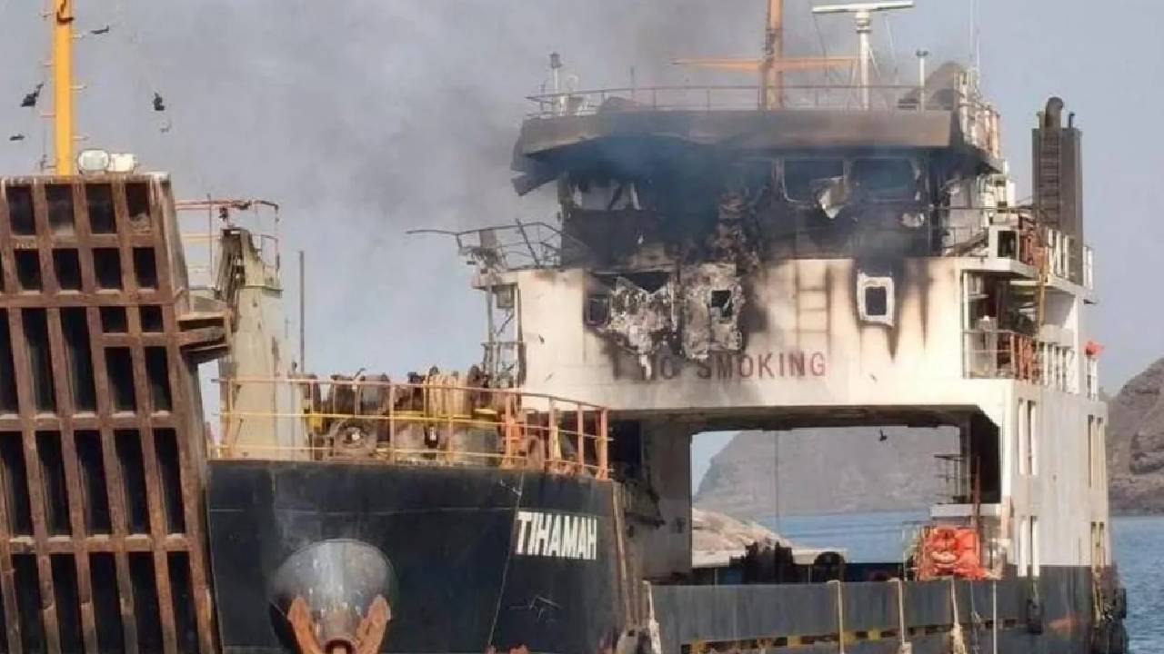 Iran War | ఉద్రిక్తంగా ఇరాన్ వార్.. నౌకపై హౌతీల దాడి.. కార్గో నౌకపై అమెరికా దాడి.. ఆరుగురు మృతి