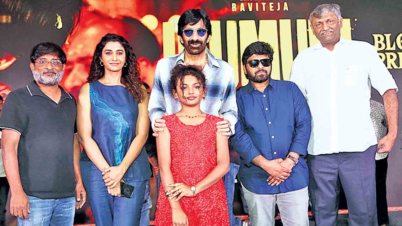 ప్రేక్షకుల స్పందన చూసి కళ్లు చెమర్చాయి