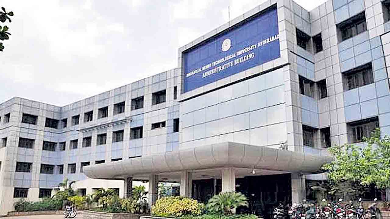 జేఎన్టీయూహెచ్‌లో టెండర్‌ వివాదాలు