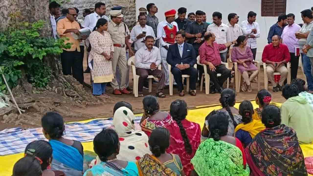 అర్హులకు సంక్షేమ పథకాలు అందాలి