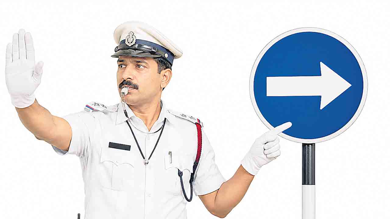 కేబీఆర్‌ చుట్టూ వన్‌ వే