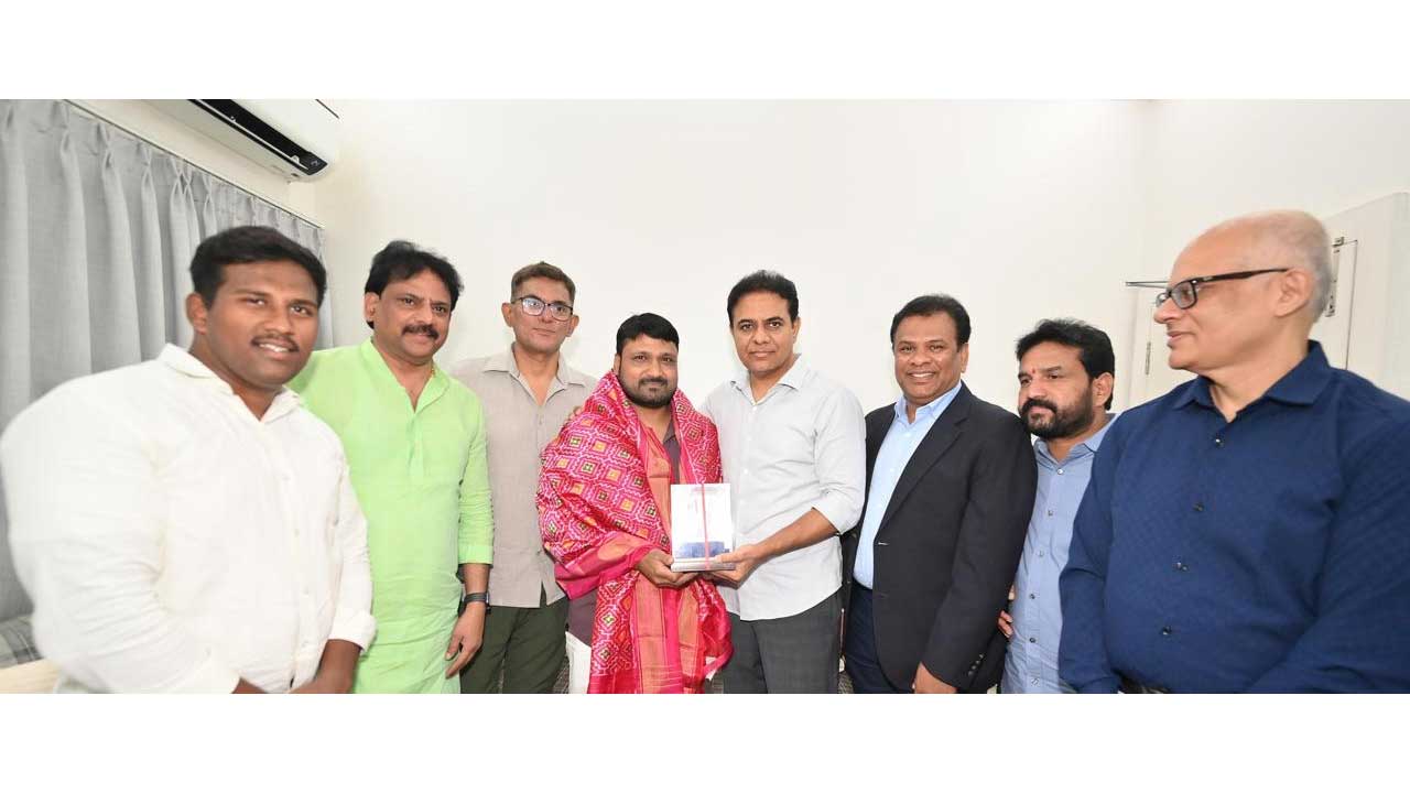 KTR | రహ్మత్ పాషాను అభినందించిన కేటీఆర్