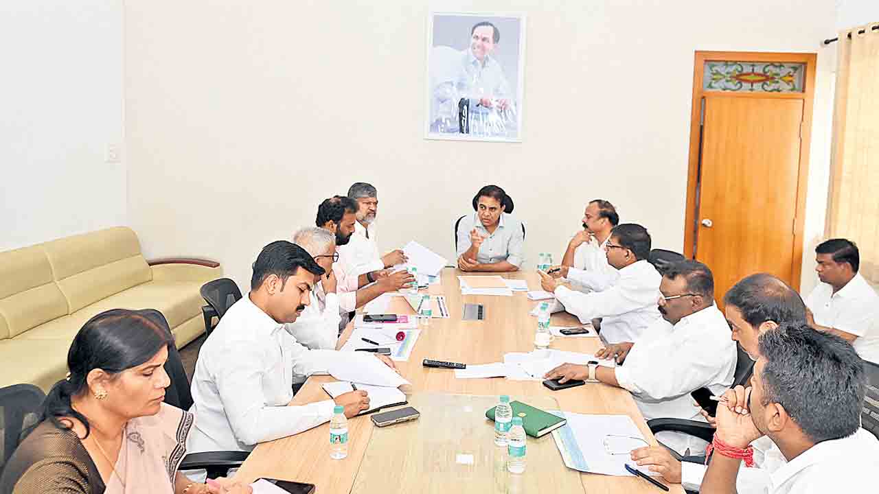 అర్హులకు అన్యాయం జరుగనివ్వం.. సర్‌పై పకడ్బందీగా సమీక్షిస్తాం.. కేటీఆర్‌