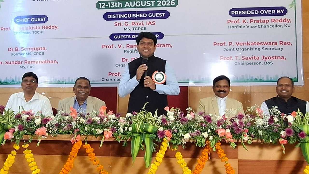 Kakatiya University | పరిశోధనలు పర్యావరణ సమస్యలకు పరిష్కారాలను అందించాలి