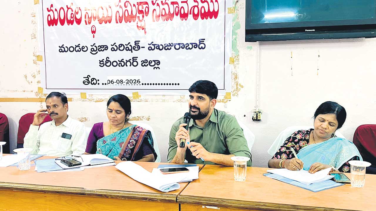 తాగు, సాగునీరు అందించాలి