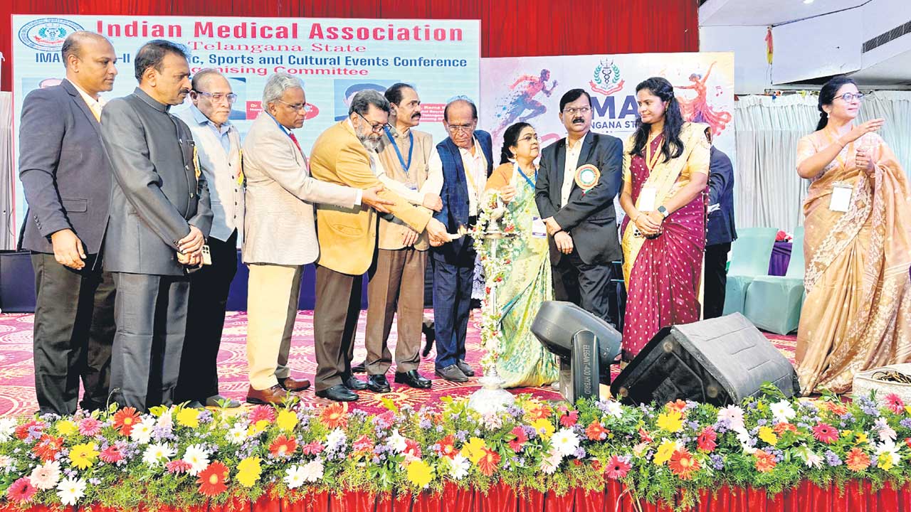మెరుగైన వైద్యం అందించాలి