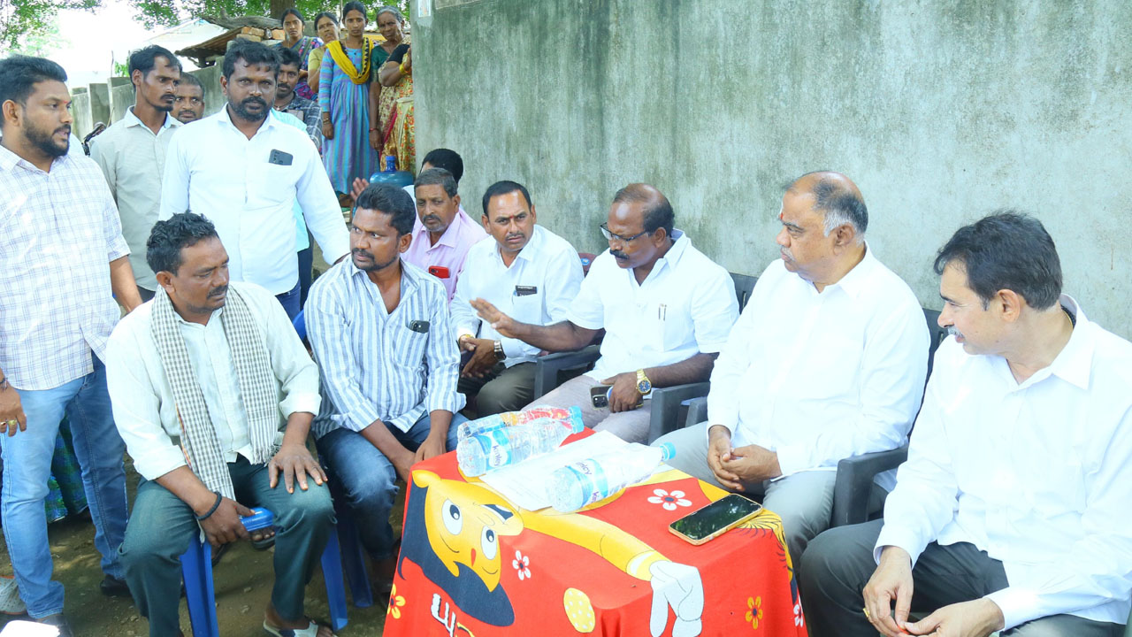 Kandala Upender Reddy  |  రాజకీయ కక్ష సాధింపులు ఇక చెల్లవు : పాలేరు మాజీ ఎమ్మెల్యే