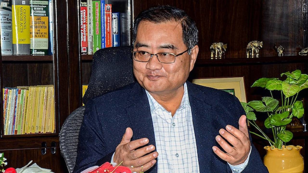 Jharkhand | జార్ఖండ్‌లో విద్యార్థులపై టియర్ గ్యాస్, లాఠీఛార్జి.. జేపీఎస్‌సీ మాజీ చైర్మన్ అరెస్ట్