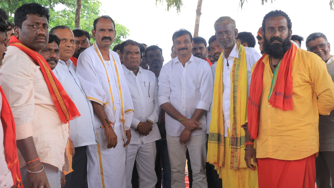 Kotha Prabhakar Reddy | అమ్మవారి ఆశీస్సులు ఎల్లవేళలా ఉండాలి : ఎమ్మెల్యే కొత్త ప్రభాకర్‌రెడ్డి