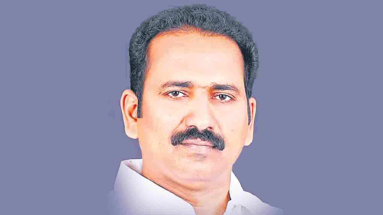 పండిట్‌, పీఈటీలను అప్‌గ్రేడ్‌ చేయాలి