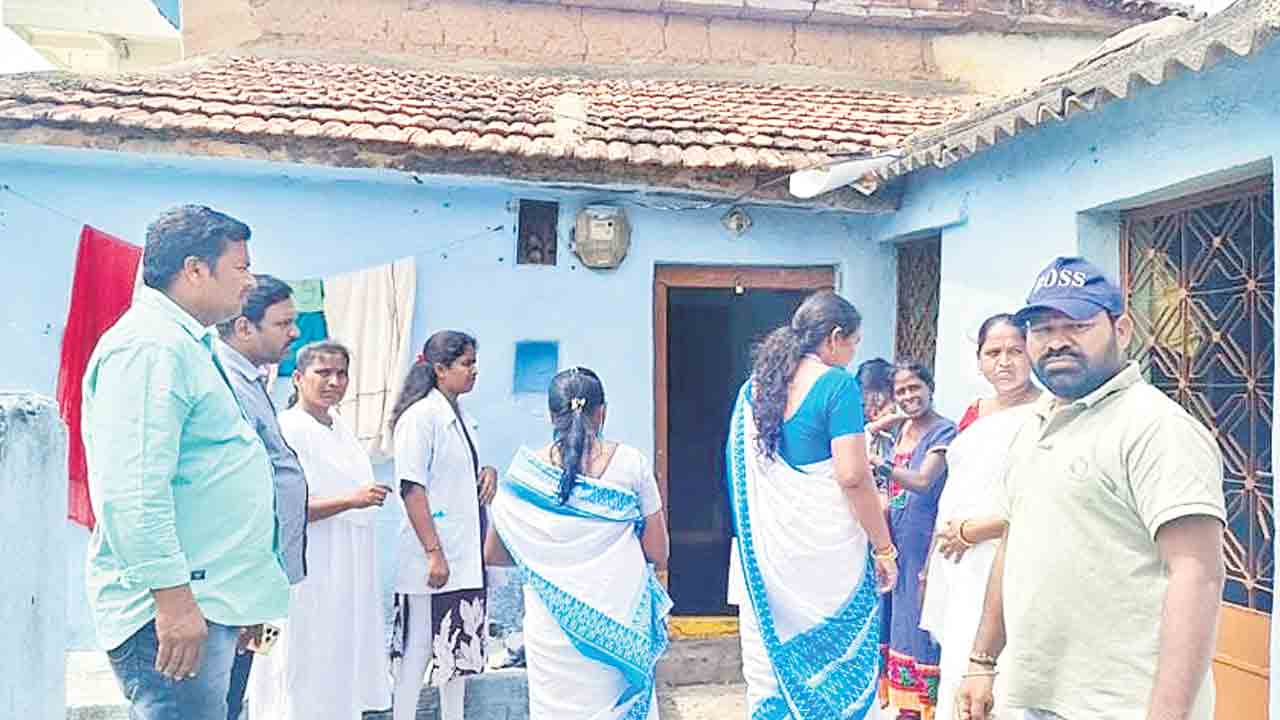 ధర్పల్లిలో చిన్నారికి డెంగ్యూ.. కాలనీని సందర్శించిన అధికారులు