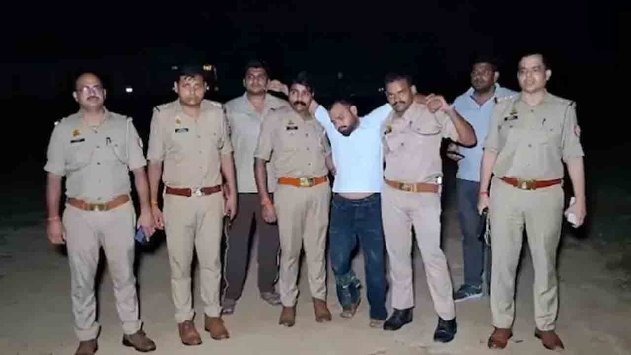 Dalit girl abducted, raped | దళిత బాలికను కిడ్నాప్‌ చేసి అత్యాచారం.. డాక్టర్‌తో సహా ఇద్దరు అరెస్ట్‌