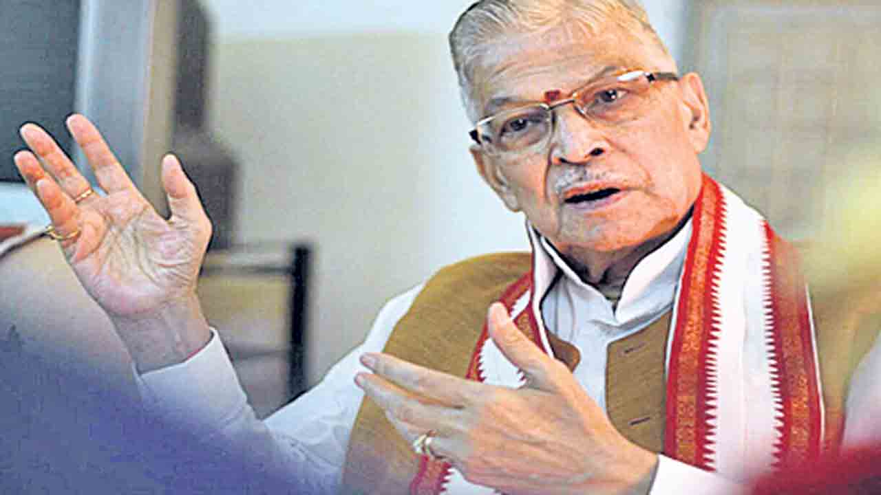 విద్యను పట్టించుకోని మోదీ సర్కార్‌.. బడ్జెట్‌లోతగ్గుతూ వచ్చిన కేటాయింపులు