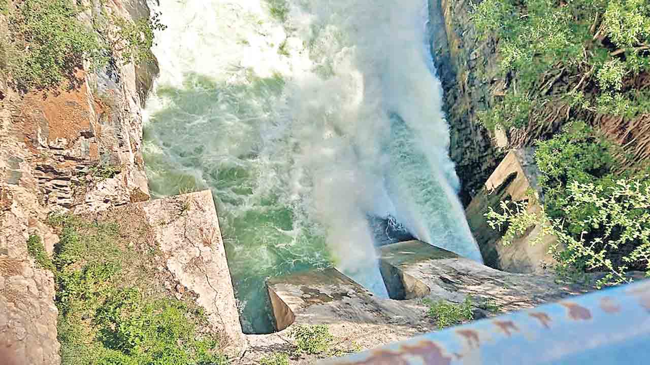సాగర్‌ ఎడమ కాలువకు నీటి విడుదల