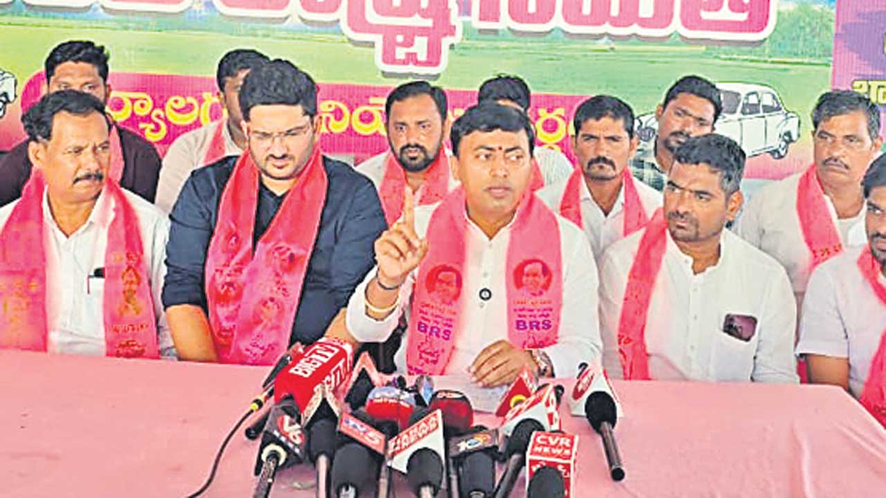 విద్యావ్యవస్థను భ్రష్టుపట్టిస్తున్న రేవంత్‌ సర్కార్‌