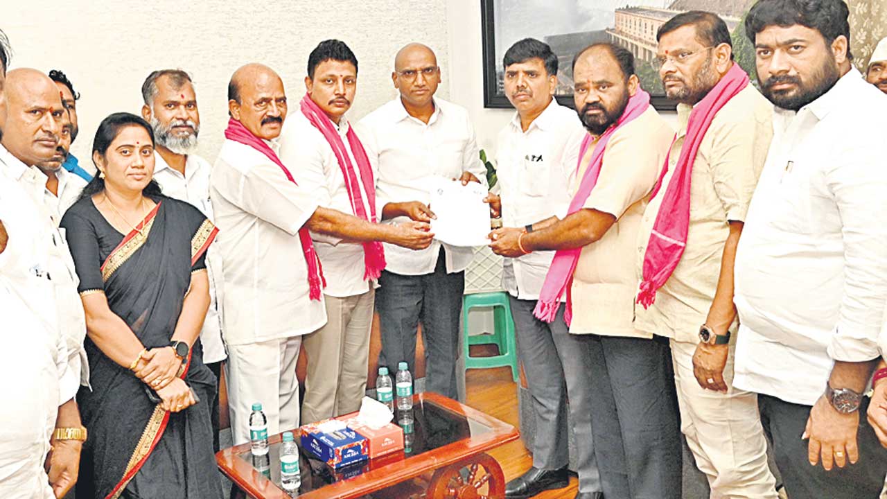 పథకాలకు మంగళం పాడితే.. ఊరుకోం!