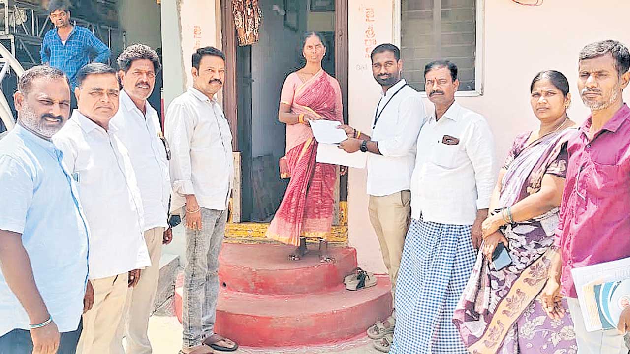 2.63 లక్షల ఓట్లు గాయబ్‌!