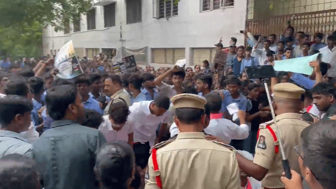 BRSV | పాలిటెక్నిక్ విద్యార్థుల‌కు మ‌ద్ద‌తుగా బీఆరెస్వీ ఆందోళ‌న‌..!