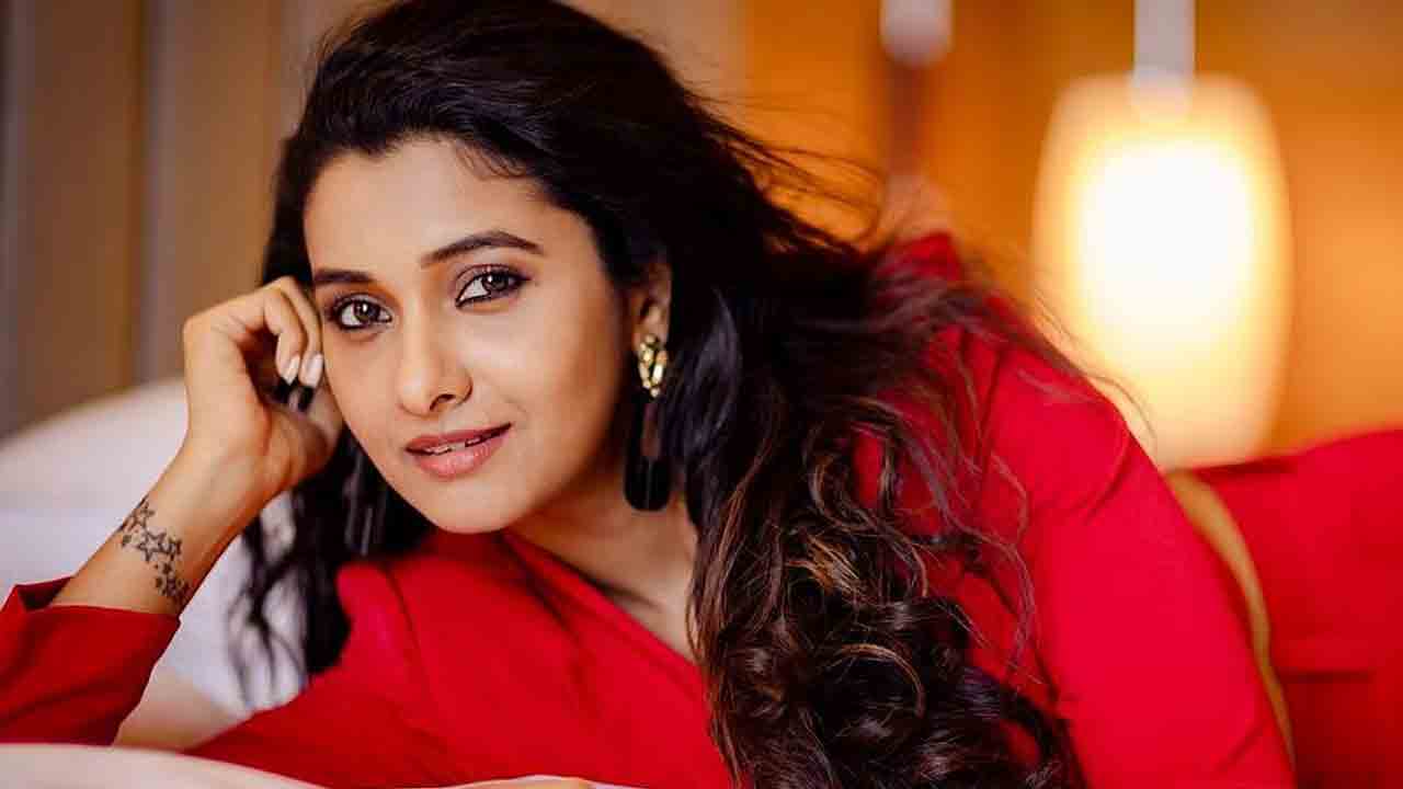నాలో మిమ్మల్ని చూసుకుంటారు