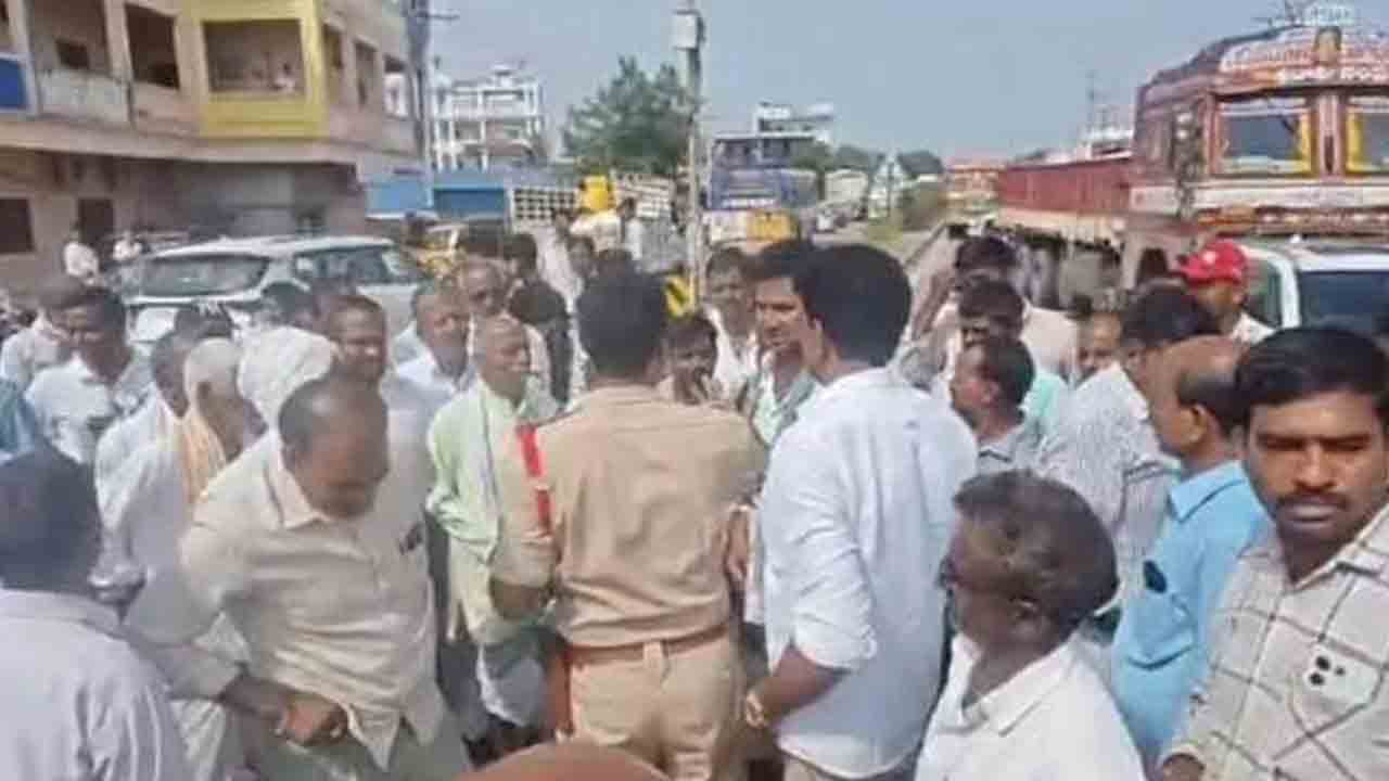 రసాయన పరిశ్రమలో రియాక్టర్‌ పేలి ఇద్దరు మృతి