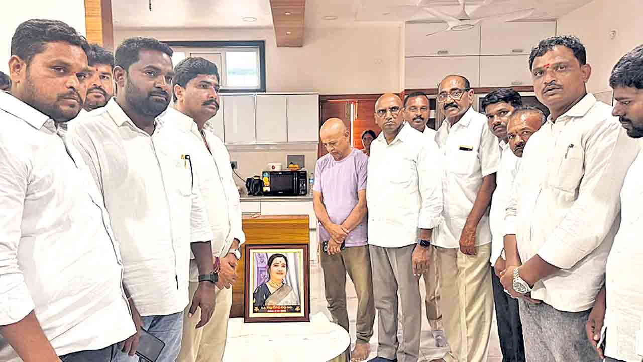 ప్రిన్సిపాల్‌ రూపారెడ్డి హత్య దారుణం.. ఆర్‌ఎస్‌ ప్రవీణ్‌కుమార్‌