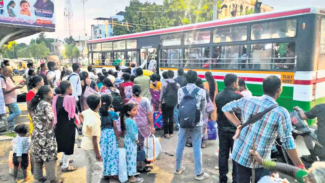 బస్సుల్లో చోటేది