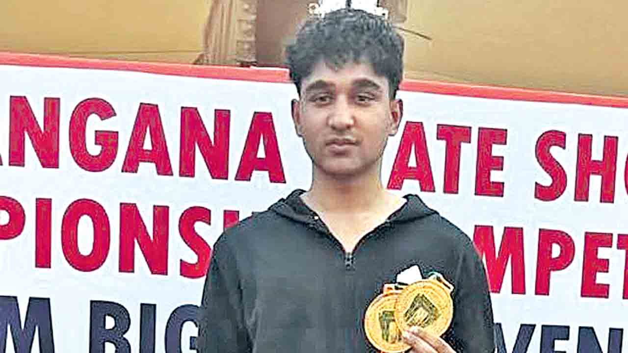 రాయన్‌కు రెండు స్వర్ణాలు