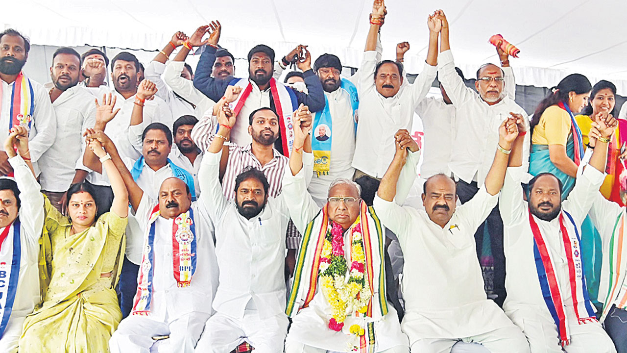 జనగణనలో బీసీలను లెక్కించాల్సిందే..