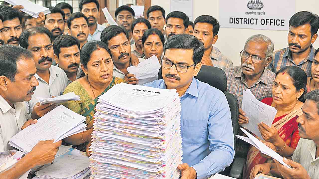 భారీగా తగ్గనున్న ఓటర్లు!