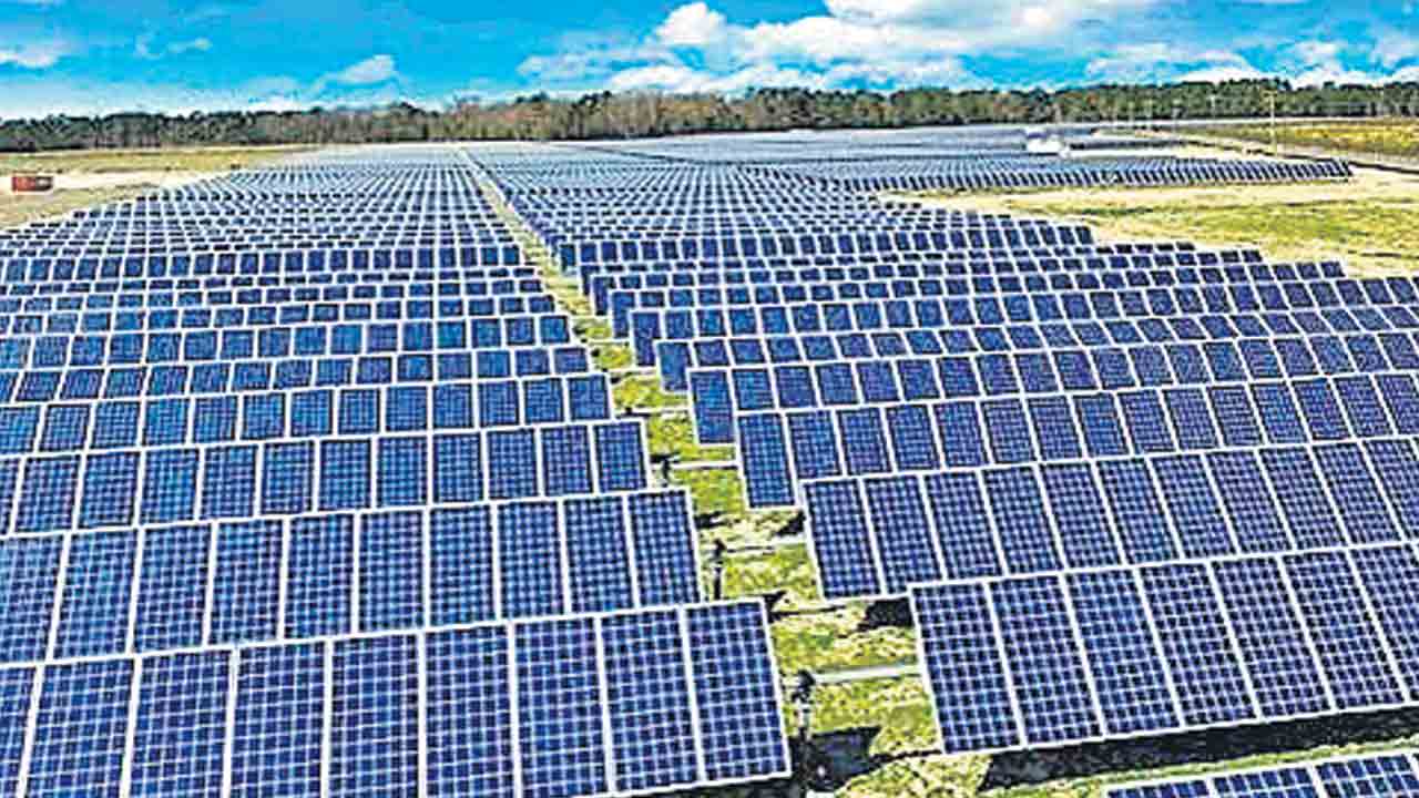 డిస్కమ్‌లకు ‘సోలార్‌’ ఉచ్చు!