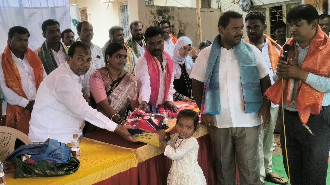 MLA Manik Rao | చదువుతోపాటు క్రీడలపై ఆసక్తి పెంచుకోవాలి : జహీరాబాద్ ఎమ్మెల్యే మాణిక్ రావు