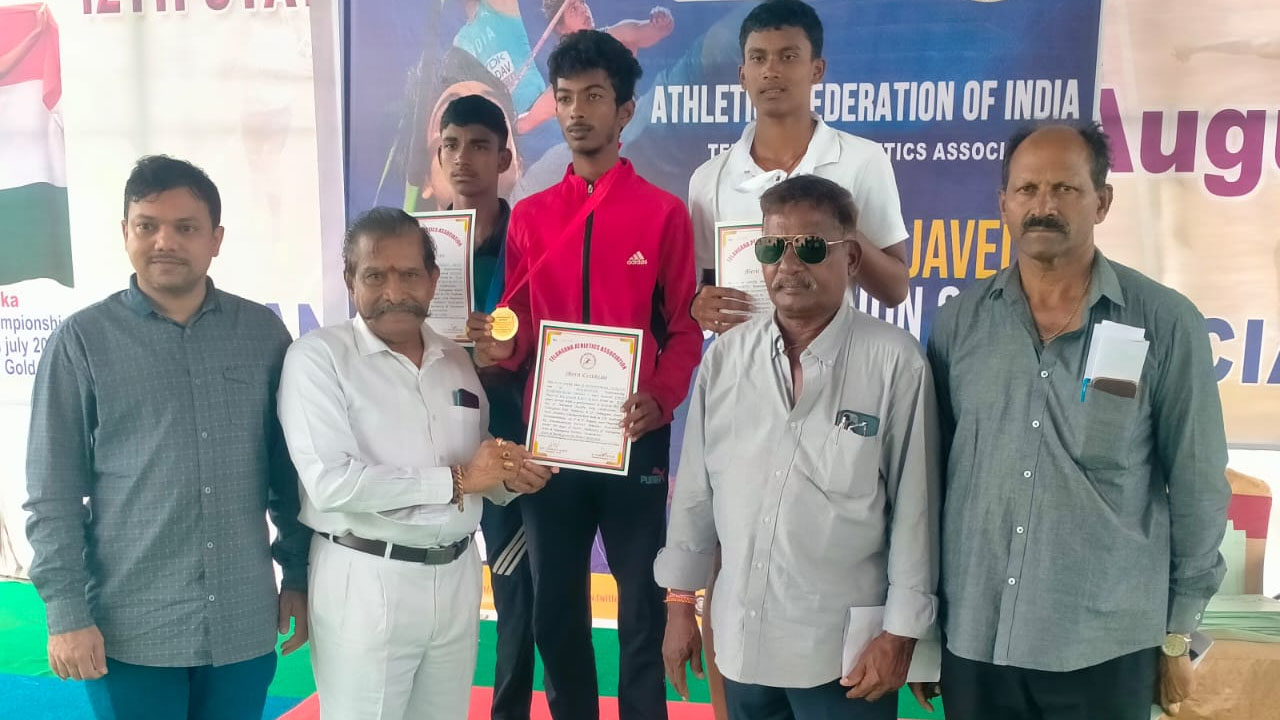 Sports | క్రీడల్లో గెలుపోటములు సహజం : జిల్లా అథ్లెటిక్స్​అసోసియేషన్‌ చైర్మన్‌