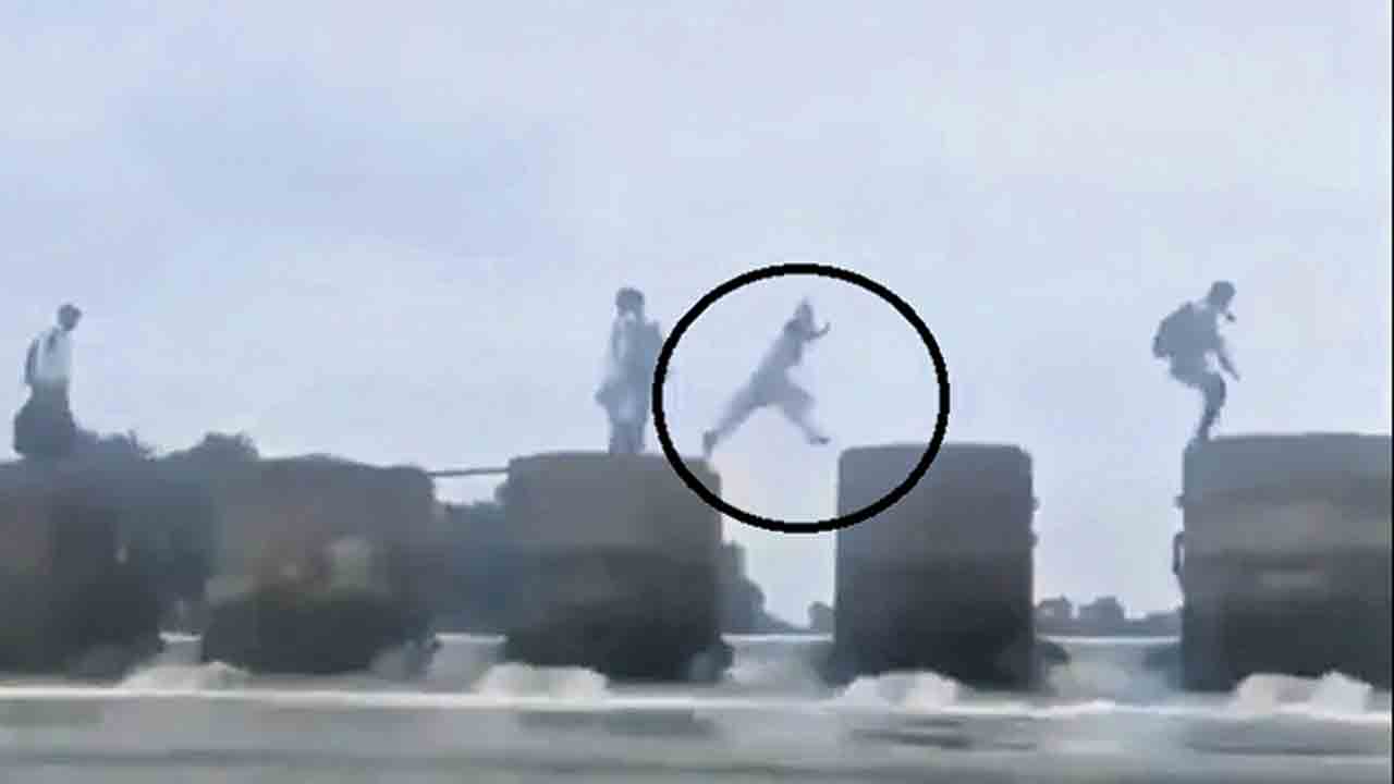 చదువు కోసం ప్రాణాలు పణం