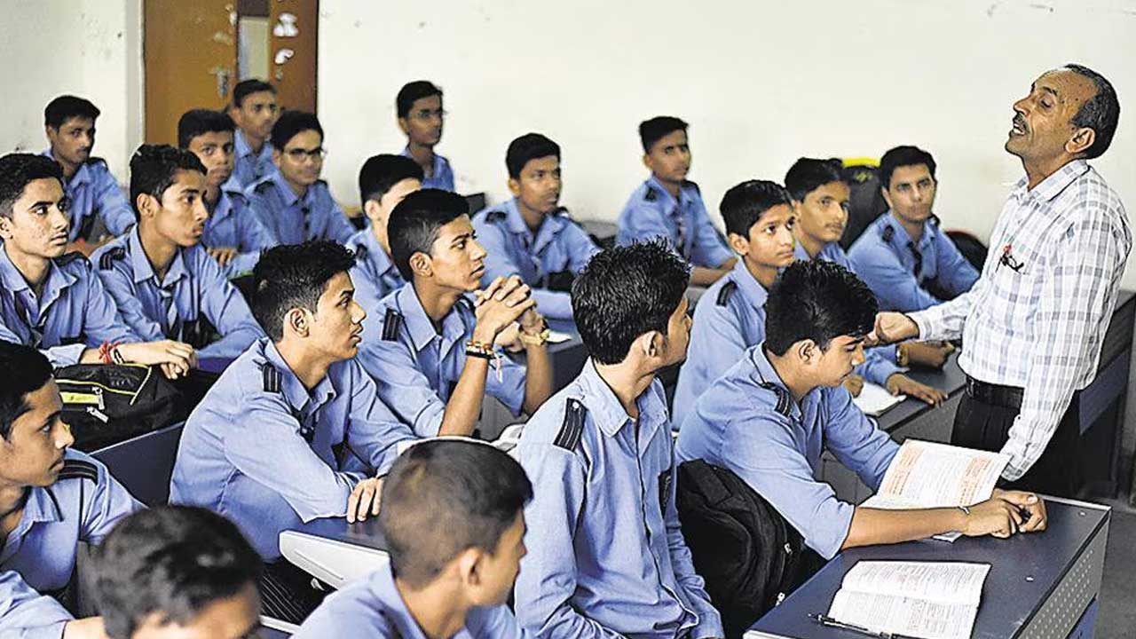 AP News | ఏపీ సర్వీస్‌ టీచర్లకు టెట్‌ నోటిఫికేషన్‌ విడుదల