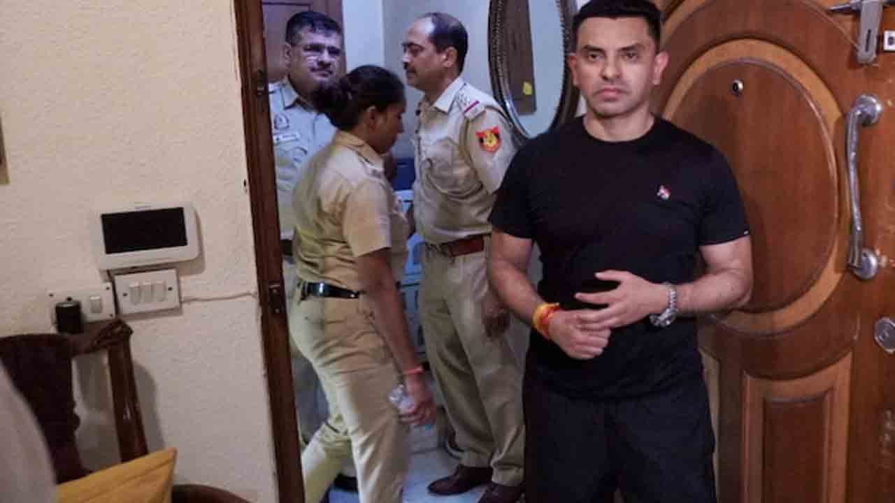 Tehseen Poonawalla | చక్కెర ధరల పెరుగుదలపై నిరసనకు ముందు.. పౌర హక్కుల నేత తెహసీన్‌   గృహ నిర్బంధం