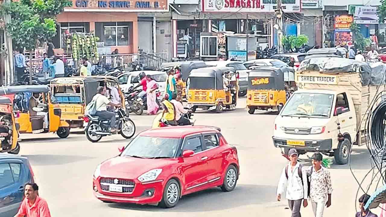 జరిమానాలు, పెండింగ్‌ చలాన్లపై పోలీసుల దృష్టి