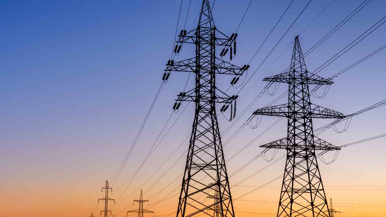 రాష్ట్రంలో నెలకు 2% విద్యుత్తు నష్టం