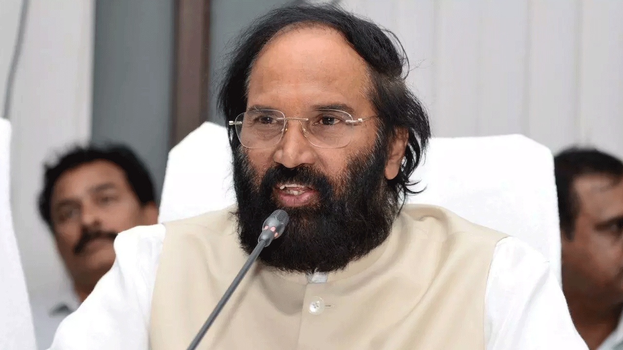 Smart Ration Card | మోదీ ఫొటో పెట్టాలంటే స‌న్న‌బియ్యం డ‌బ్బులివ్వండి : మంత్రి ఉత్తమ్‌కుమార్ రెడ్డి