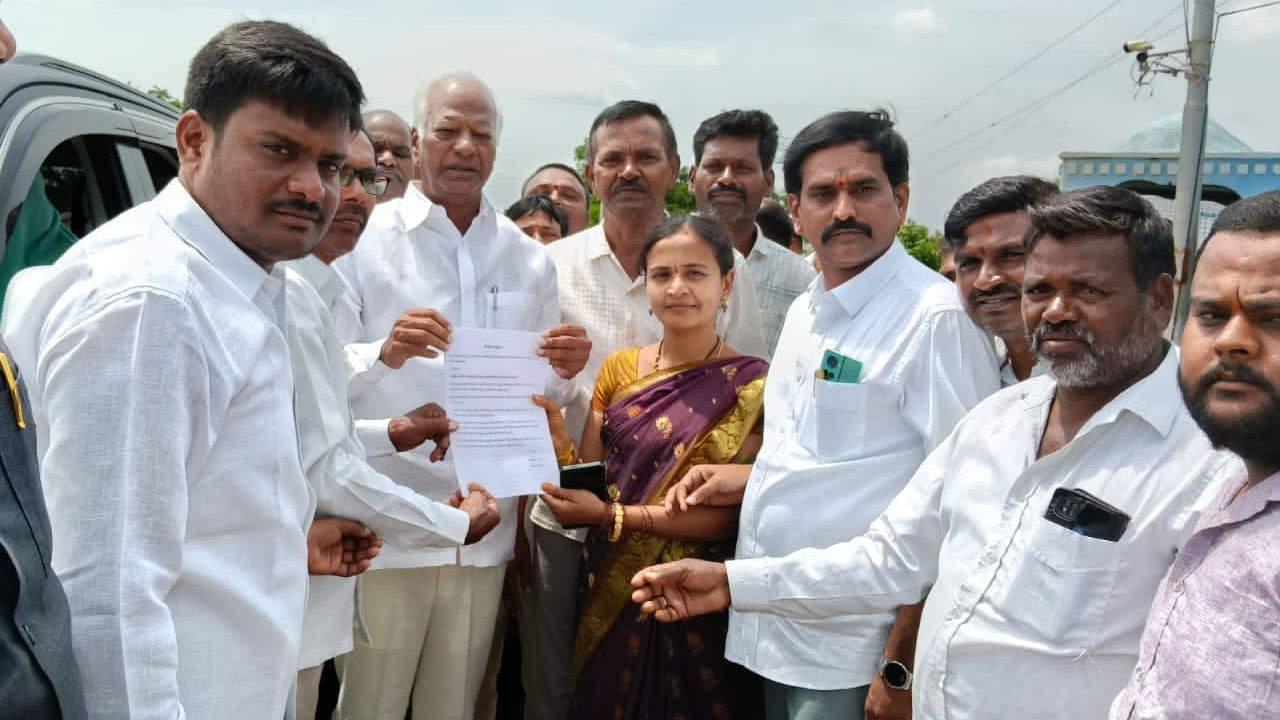 Irrigation Water | వేలేరు మండలానికి సాగునీరు అందించాలని ఎమ్మెల్యే శ్రీహరికి వినతి
