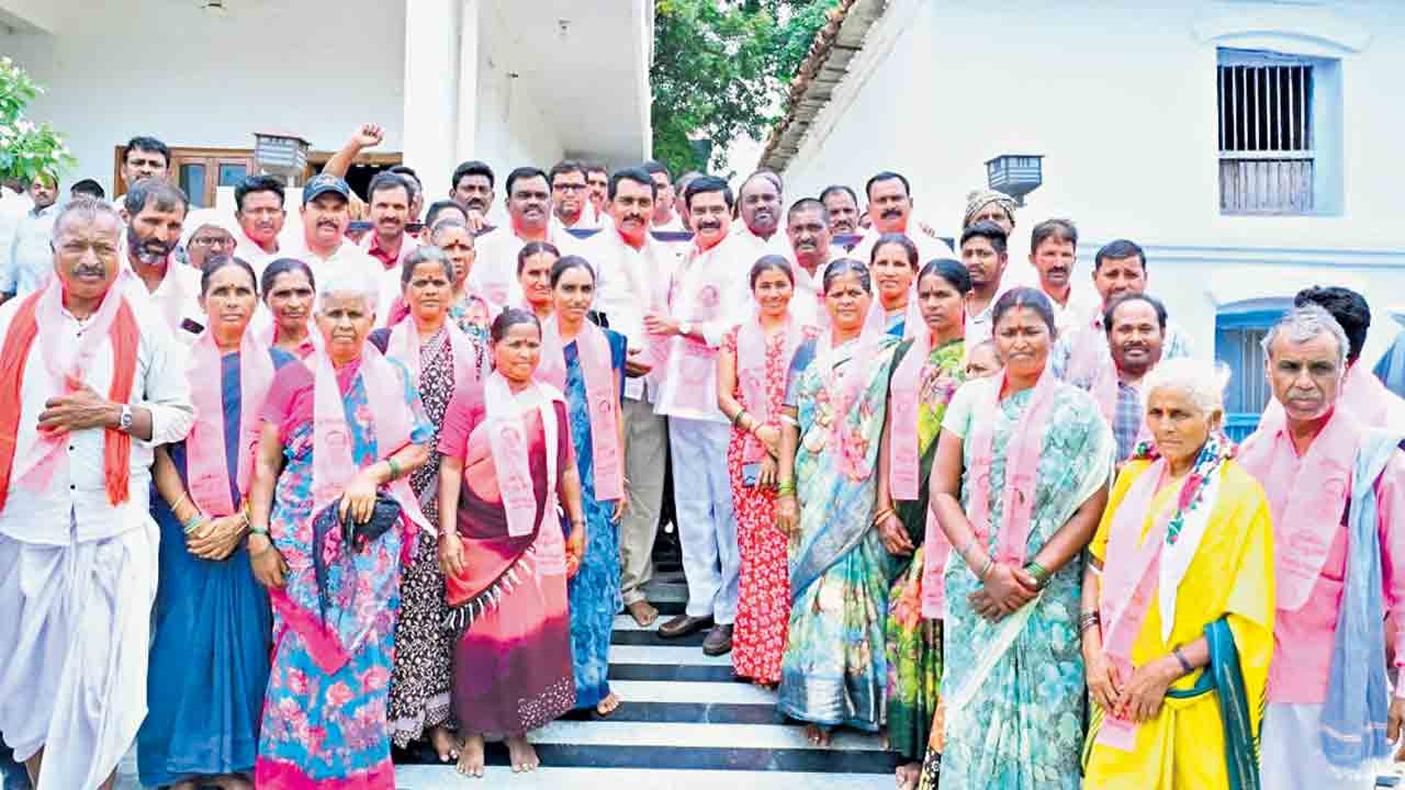రాష్ర్టానికి కేసీఆర్‌ నాయకత్వమే శ్రీరామరక్ష.. ఎమ్మెల్యే ప్రశాంత్‌రెడ్డి