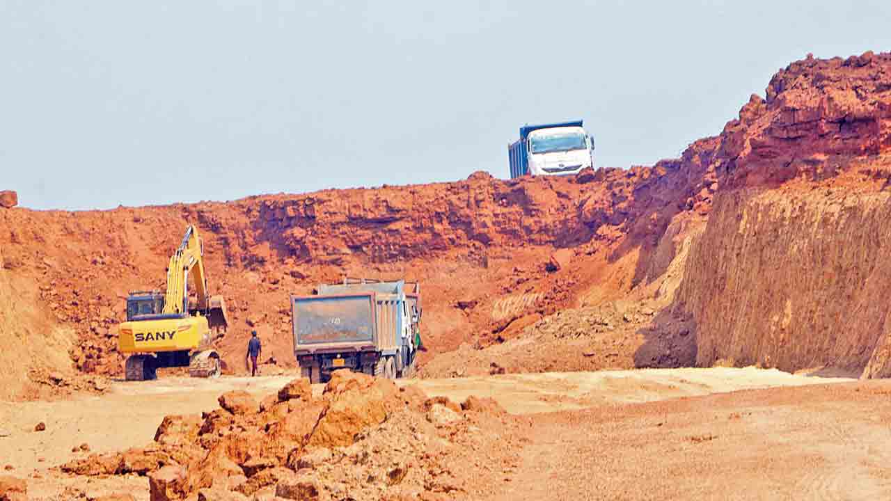 గనుల లీజు.. గలీజు