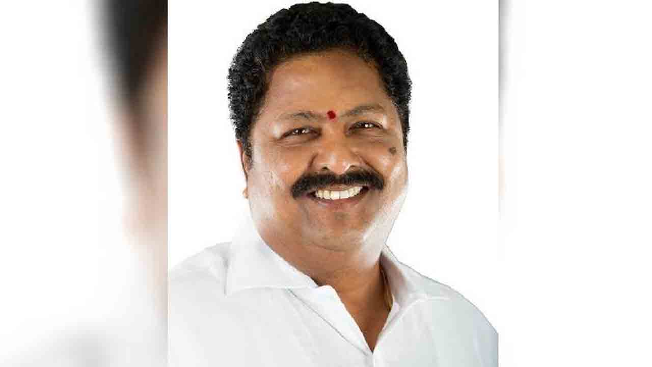 మా అరెస్టులు అక్రమం.. వైసీపీ నేత కారుమూరి