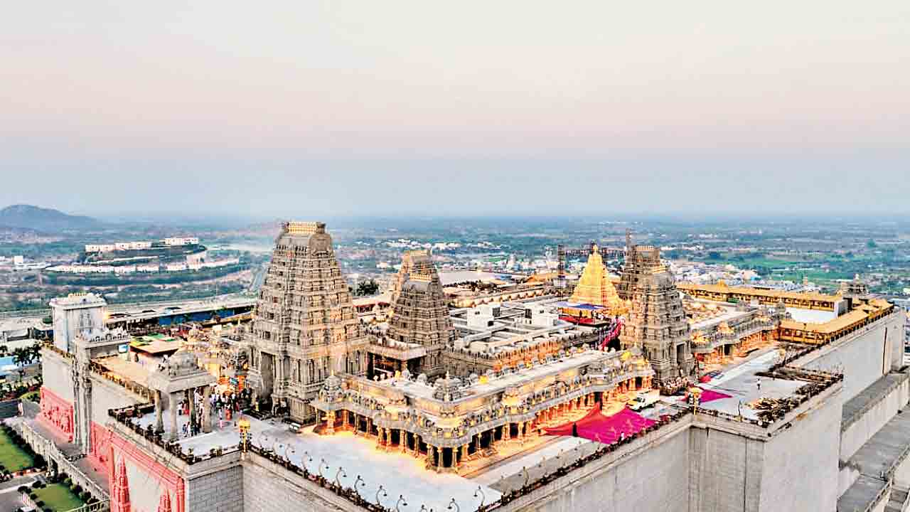 ఖోలిఊఫోట గుట్ట.. నిధులు ఎట్టా?