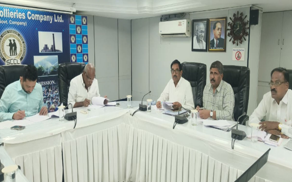 సమ్మె నోటీసుతో దిగొచ్చిన సింగరేణి